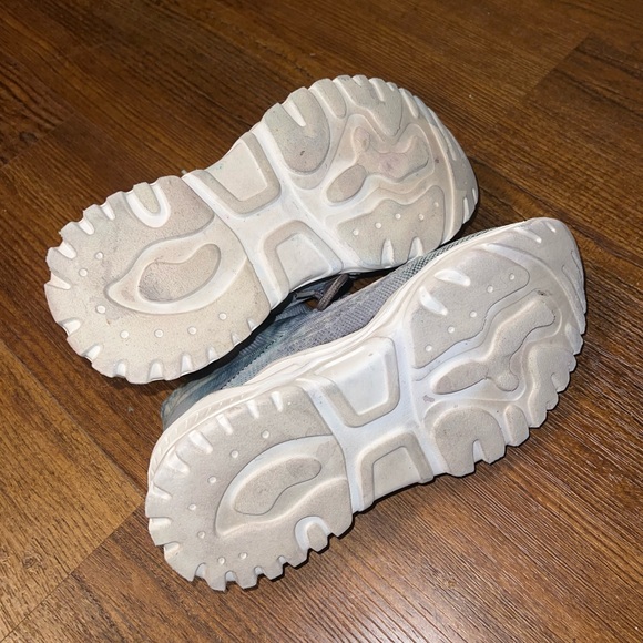 Gray, Blue & White Lightweight Fabric Tie Dye Lace Up Activewear Sneakers Size 8 - Picture 10 of 10